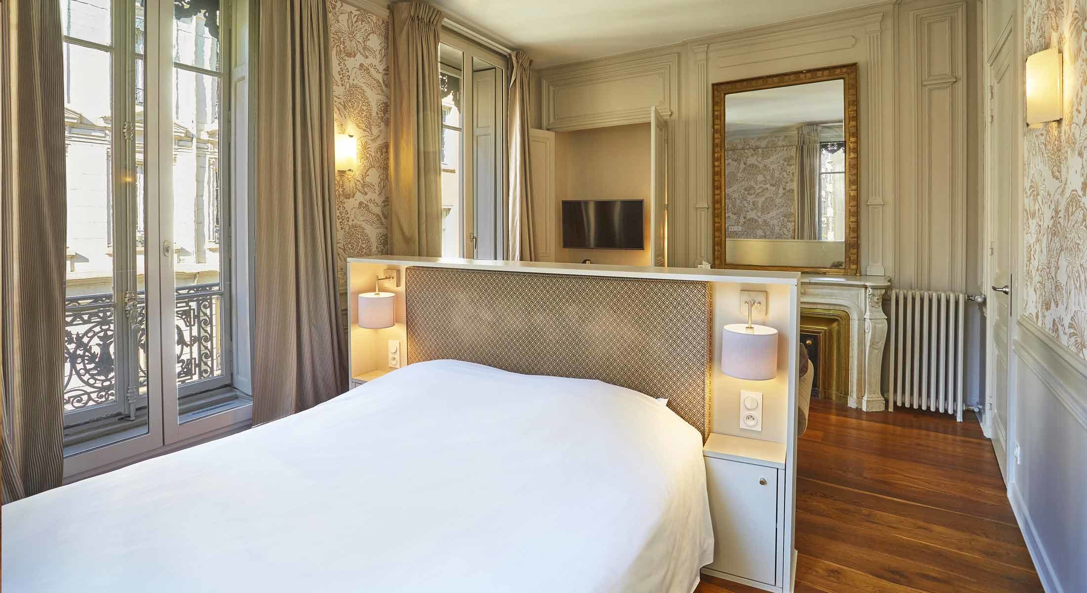 Hotel Vaubecour In Lyon Book A Hotel Located In The Heart Of The Peninsula In The Unesco Protected World Heritage Area